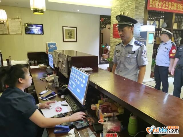 万郦义警巡逻队，“蕉城夜市”街头帅气的风景-7.jpg
