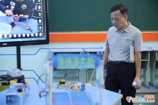 热烈欢迎宁德市人大评议调查组莅临我校调研指导-4.jpg