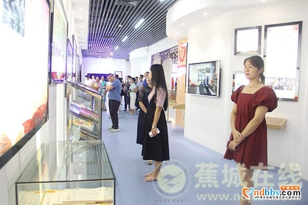 区科技局开展科技·人才活动周活动-7.jpg