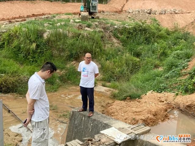 河湖“保卫”--蕉城区河长办助力城区黑臭水体整治-3.jpg