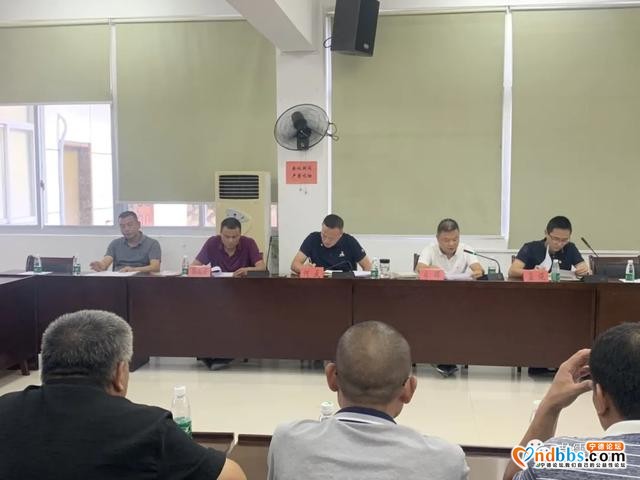崇儒乡人大开展遵纪守法主题教育活动动员学习讨论会-2.jpg