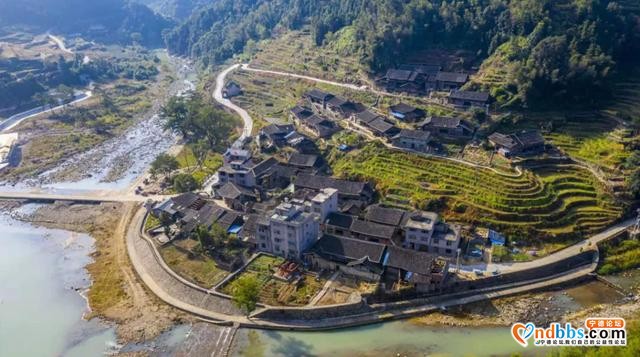 宅中：做好农文旅融合 传统古村焕新颜-1.jpg