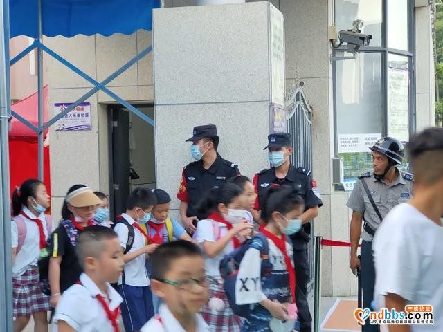 守护平安开学季 东侨巡特警校园行-1.jpg