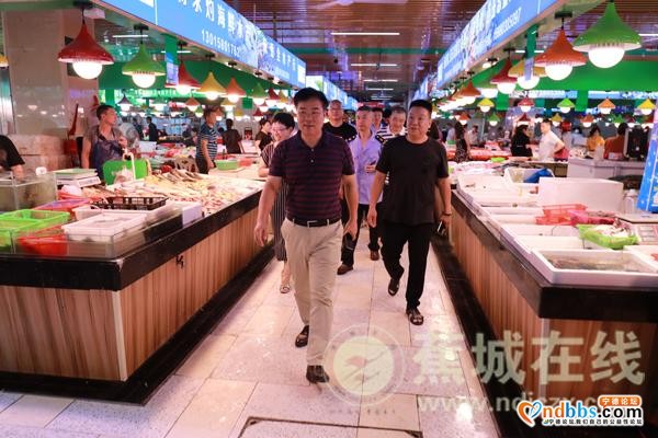 蕉城：整治农贸市场 推进创城工作-1.jpg