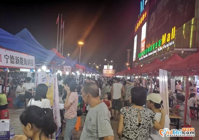 东侨“人才日”系列活动——举办大型公益性招聘会助力企业稳产稳工-2.jpg