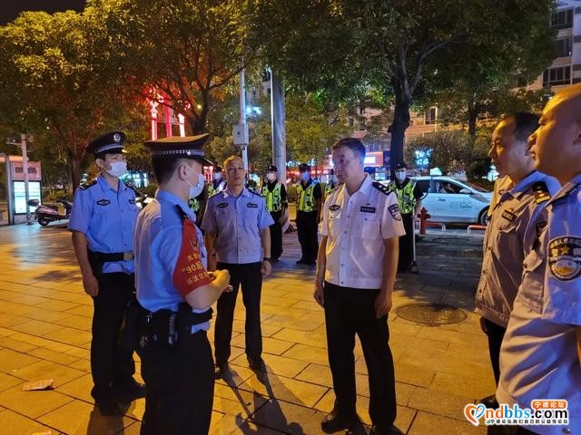 副市长、公安局长胡楠到东侨分局“90”后警务室调研指导工作-1.jpg