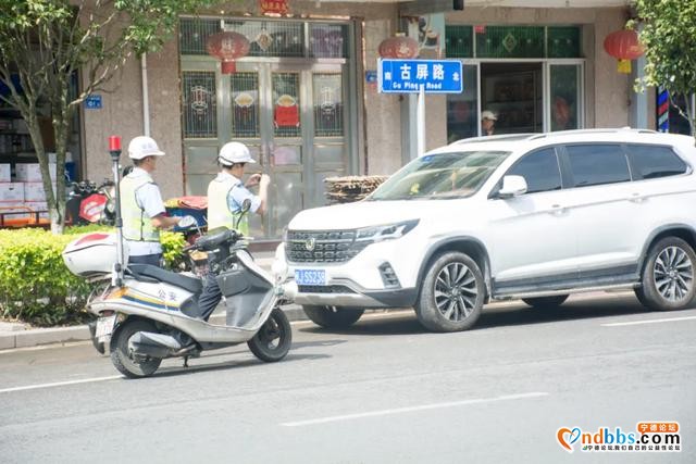 古田：「曝光台」把人行道当停车场！看看谁“上镜”了-1.jpg