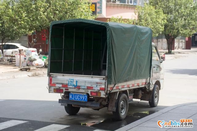古田：「曝光台」把人行道当停车场！看看谁“上镜”了-6.jpg