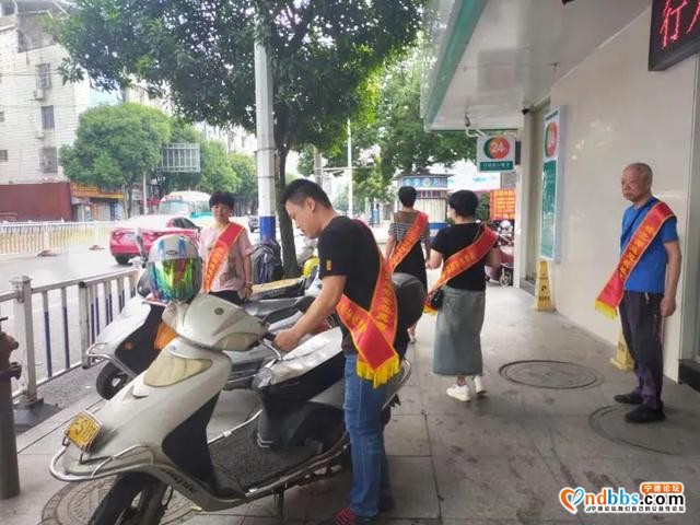 创城进行时15 | 扮靓城市“里子”，背街小巷再整治-19.jpg