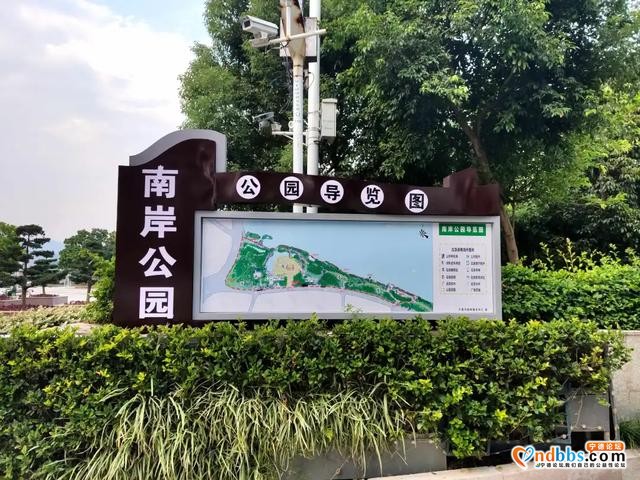 “添添补补”，扮靓公园“颜值”-2.jpg