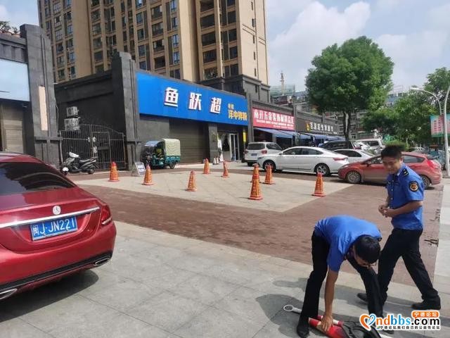 「创城进行时」还路于民，东侨城管支队开展三角锥占道专项整治大行动-13.jpg