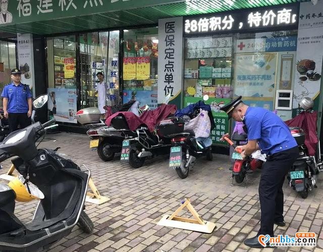 「创城进行时」还路于民，东侨城管支队开展三角锥占道专项整治大行动-35.jpg
