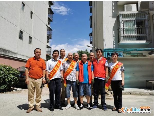 东侨：小区整洁靠大家 志愿服务我先行-3.jpg