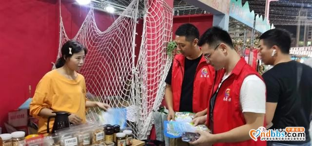 点亮“蕉城夜市”那抹闪动的红-1.jpg