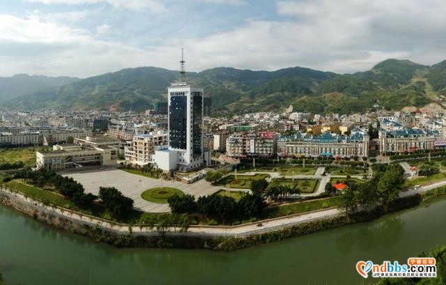 宁德一宝藏县市，坐拥4条铁路和2大港口，未来有望晋升为省辖市-1.jpg