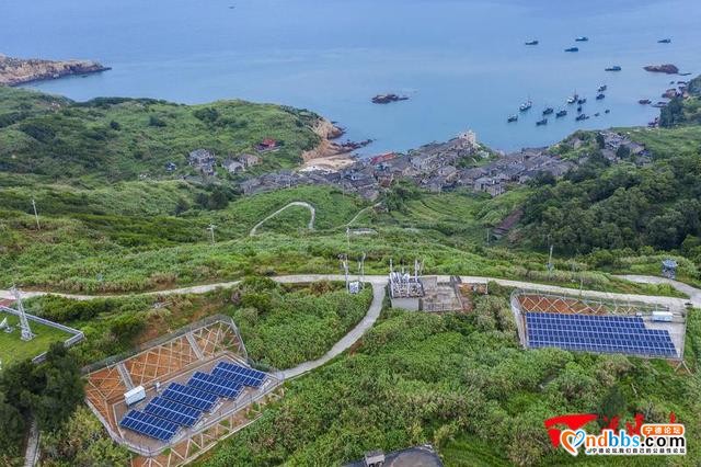 宁德市首个海岛光伏储能微电网投产-1.jpg