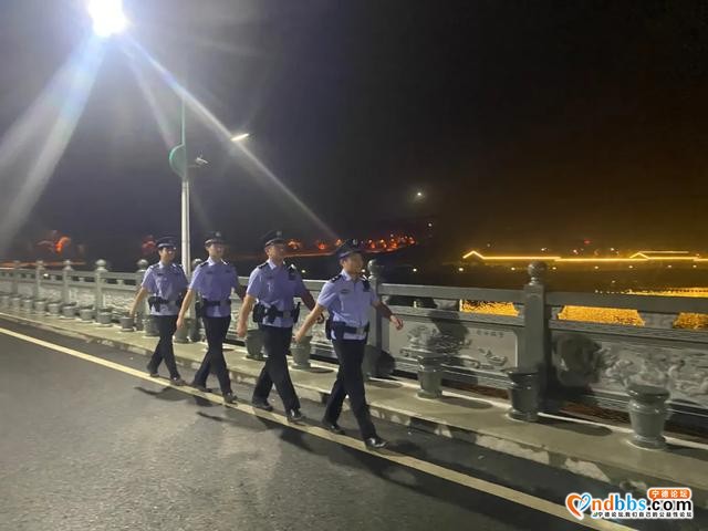 「警察故事」洋中派出所：绘好“枫景线”守护“好西乡”-4.jpg
