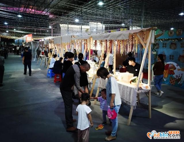 看过来！“凡素”网红街夜市新亮点-16.jpg