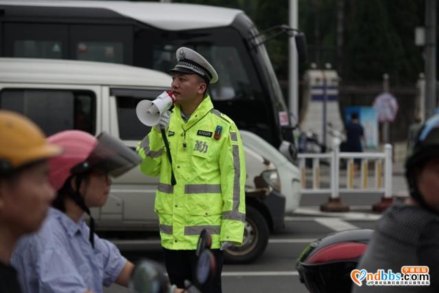文明交通，擦亮城市名片我们始终在路上……-13.jpg