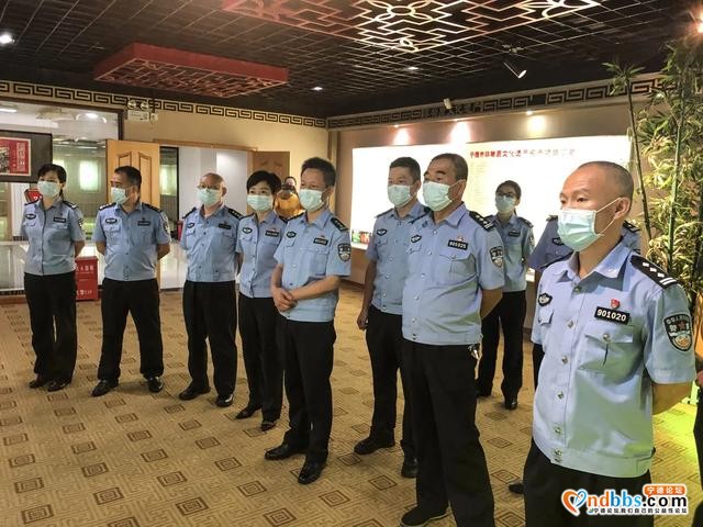 「教育整顿」东侨分局组织参观闽东孝廉人物图文展-1.jpg