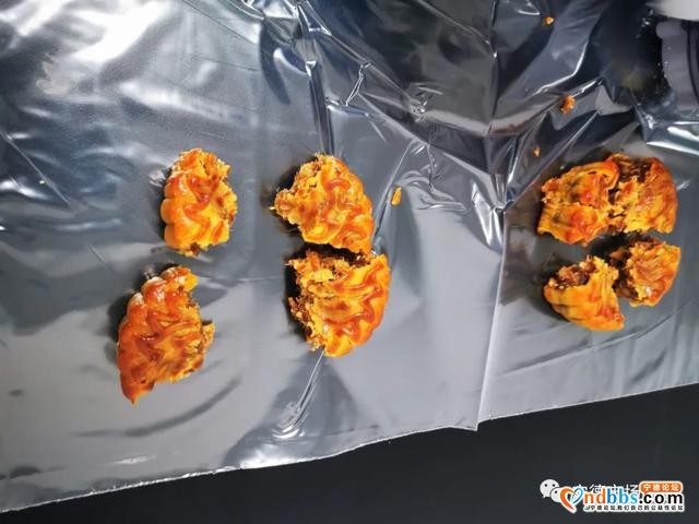 我想要秋天的第一口月饼！等等，先让我检验一下-8.jpg