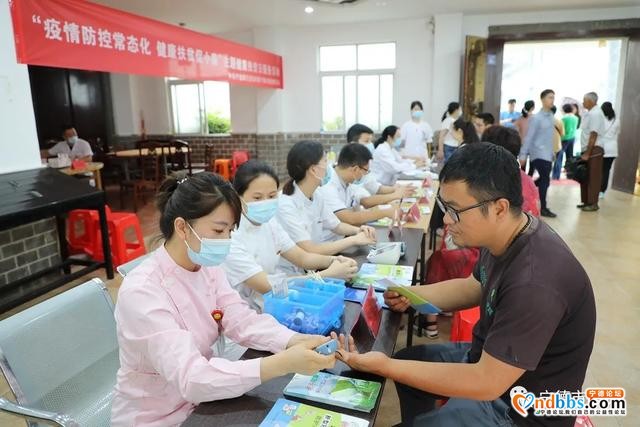 党建引领｜健康义诊、结对帮扶、防疫指导......我院党委健康扶贫日的这些举措温暖了基层群众的心-3.jpg