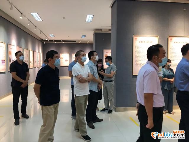 宁德市卫生计生监督所党支部参观“闽东孝廉人物图文展”-1.jpg