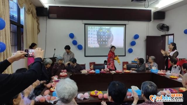 宁德市妇联开展“关爱空巢老人 共度中秋佳节”志愿服务活动-3.jpg
