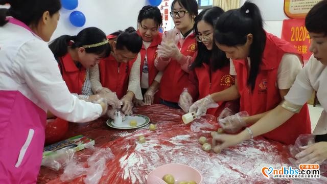 宁德市妇联开展“关爱空巢老人 共度中秋佳节”志愿服务活动-7.jpg