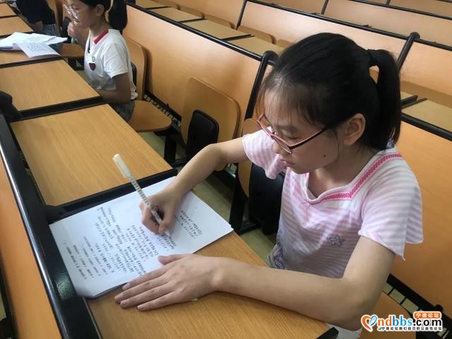 小荷才露尖尖角——第二小学“诗词大会”活动纪实-8.jpg