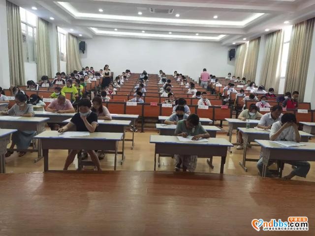 小荷才露尖尖角——第二小学“诗词大会”活动纪实-17.jpg