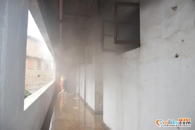 快讯！锦福城二层一杂物间发生火灾，及时扑灭，无人员伤亡-2.jpg