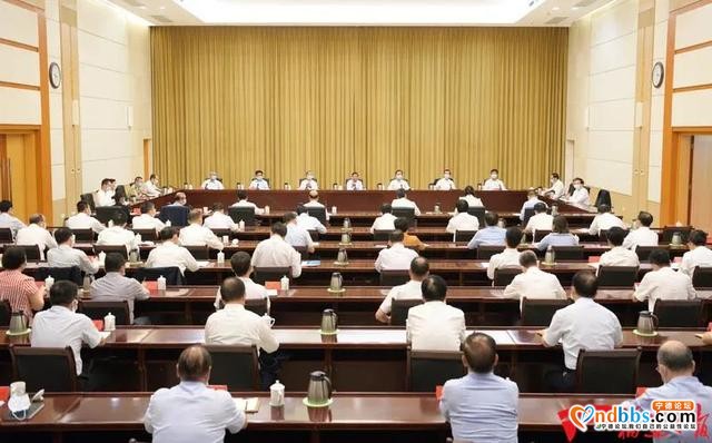 全省各界学习《习近平在福建》等系列采访实录座谈会召开-2.jpg