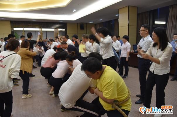“迎中秋、庆国庆”兴业银行宁德分行举办员工趣味运动会-3.jpg