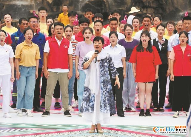 欢歌传山海 唱响新时代——中央广播电视总台“心连心”慰问演出走进宁德-6.jpg