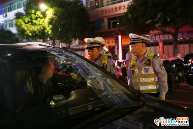 昨天又有28人“酒驾”被查获！双节假期交警不打烊-7.jpg