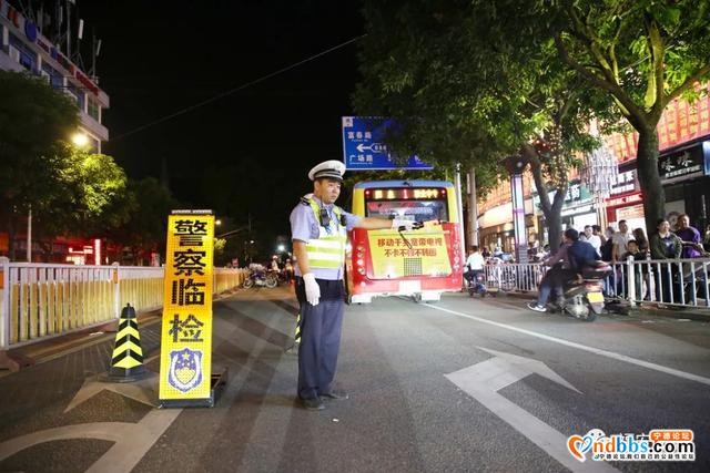 昨天又有28人“酒驾”被查获！双节假期交警不打烊-10.jpg