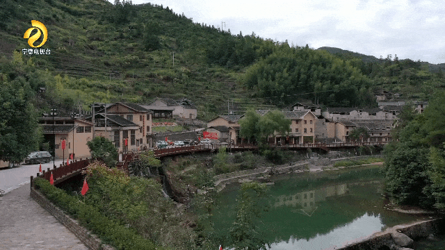 “心连心”艺术团赴宁德慰问演出央视播出，我县干部群众倍受鼓舞！-4.jpg