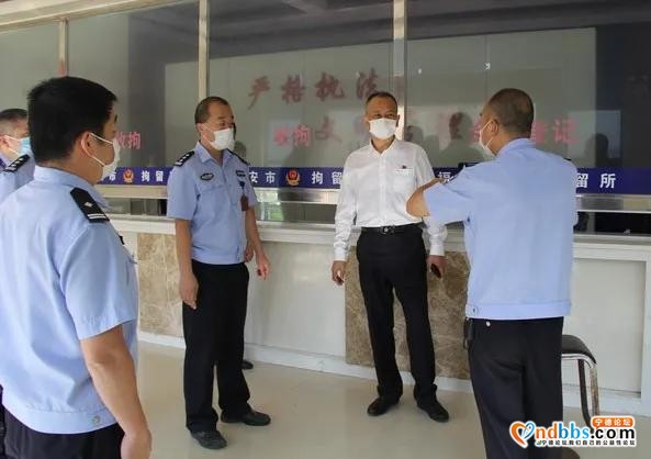 蔡立新书记深入基层督导中秋国庆安保工作并看望慰问一线民警-2.jpg