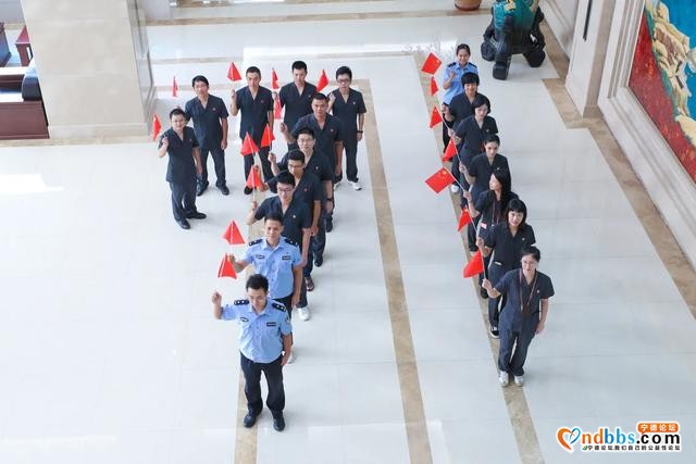 与国旗同框！生日快乐，我的祖国-1.jpg