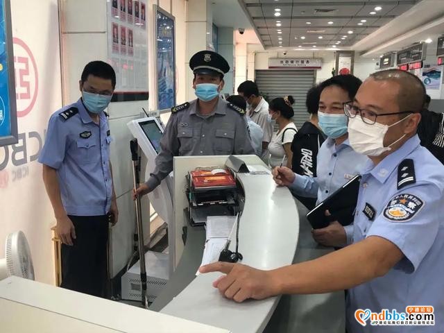「我在岗位上」全市公安机关忠诚坚守，共庆双节-5.jpg