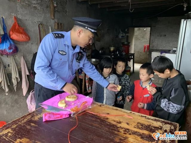 「我在岗位上」全市公安机关忠诚坚守，共庆双节-18.jpg