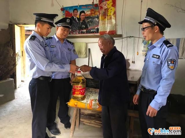 「我在岗位上」全市公安机关忠诚坚守，共庆双节-17.jpg