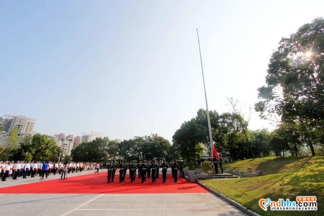 东湖畔的升旗仪式！我爱你，中国！我爱你，宁德-4.jpg