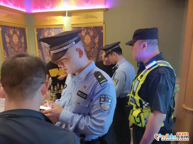 「我在岗位上」东侨公安：双节我在岗，祖国请放心-9.jpg