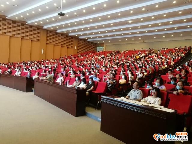 卒中防治我们在行动——宁德师范学院附属宁德市医院院长吴光辉讲授卒中防治健康知识-2.jpg