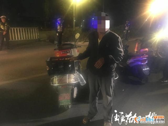 曝光！这是他们酒驾后的样子-3.jpg
