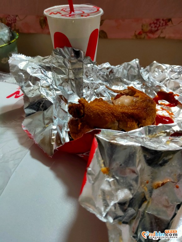 不想做饭点了一只鸡加可乐——吃半只都很饱了，-1.jpg