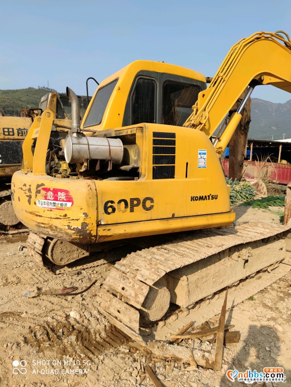 想问一下   宁德有谁小松60拿去盘的   联系下我1596-1.jpg