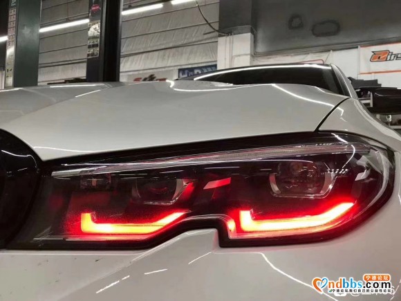 早安
宝马3系G20G28天使眼改色套件-1.jpg